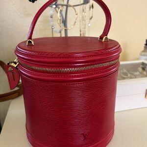 Louis Vuitton Epi Vanity Elegant Red Women's Cosmetic Case